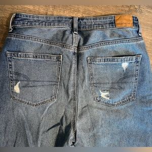 American eagle mom jeans